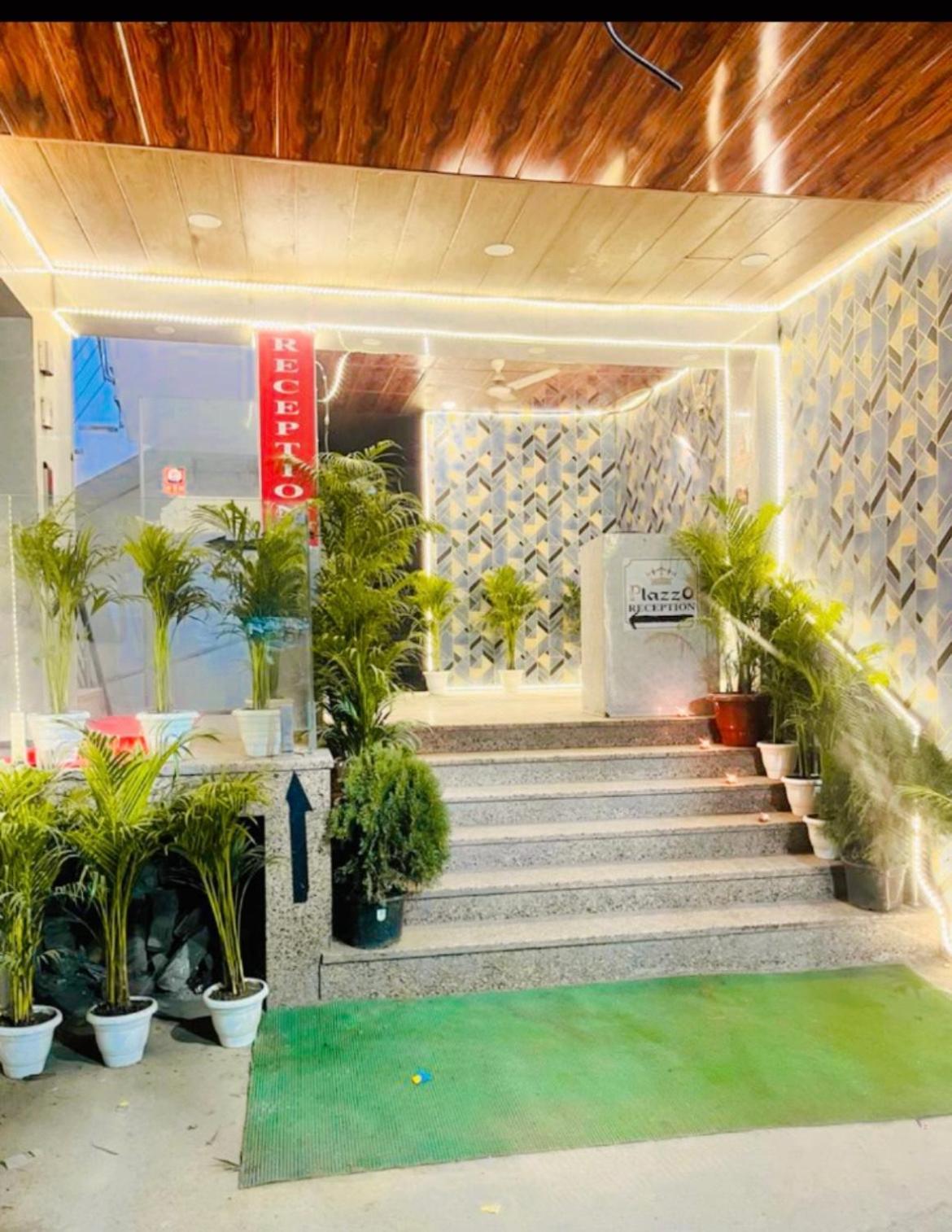 Bed and Breakfast Plazzo Prime Plaza At Delhi Airport Nové Dillí Exteriér fotografie