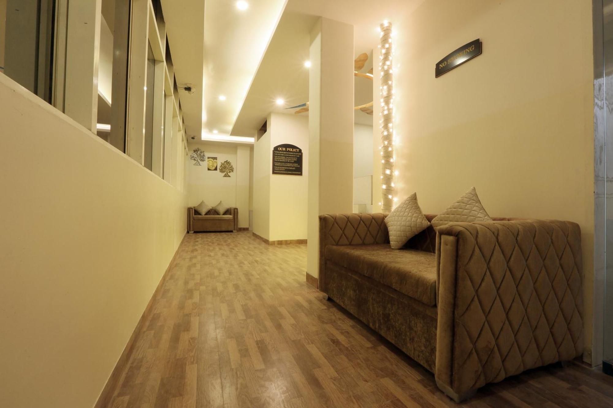 Bed and Breakfast Plazzo Prime Plaza At Delhi Airport Nové Dillí Exteriér fotografie